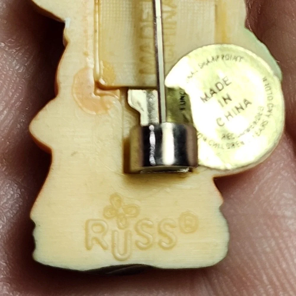 Russ Berrie Vintage Thanksgiving Pilgrim Girl Pumpkin Brooch Pin Holiday Jewelry